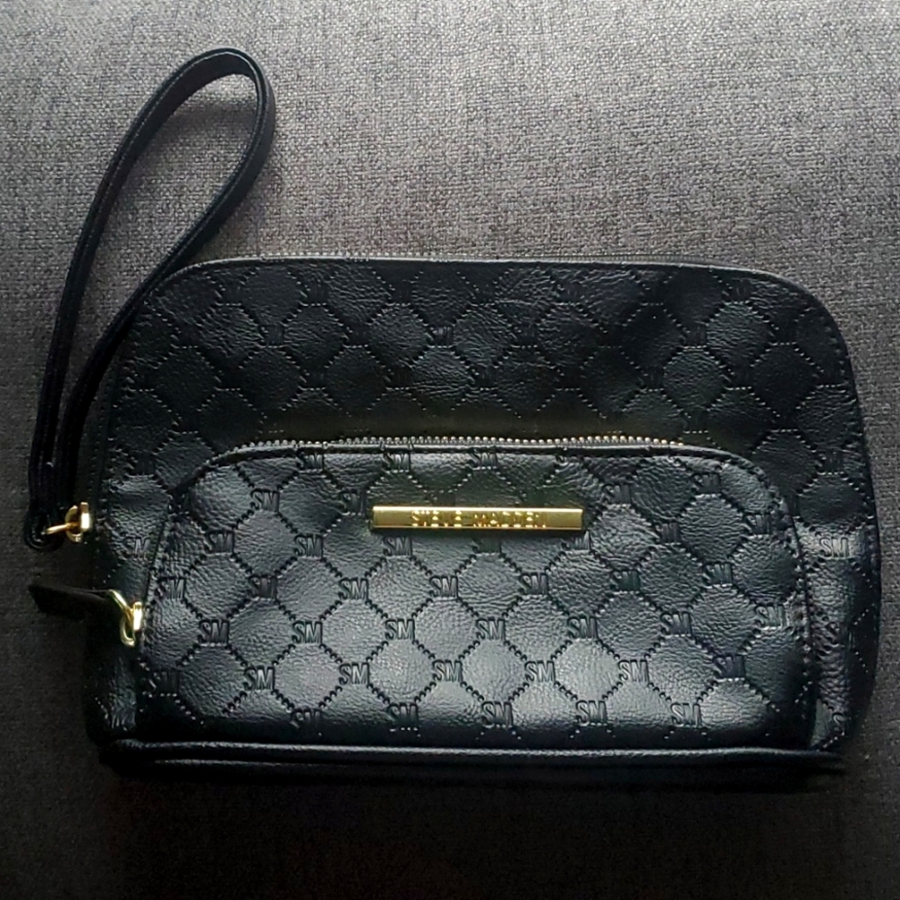 Steve Madden dome wristlet